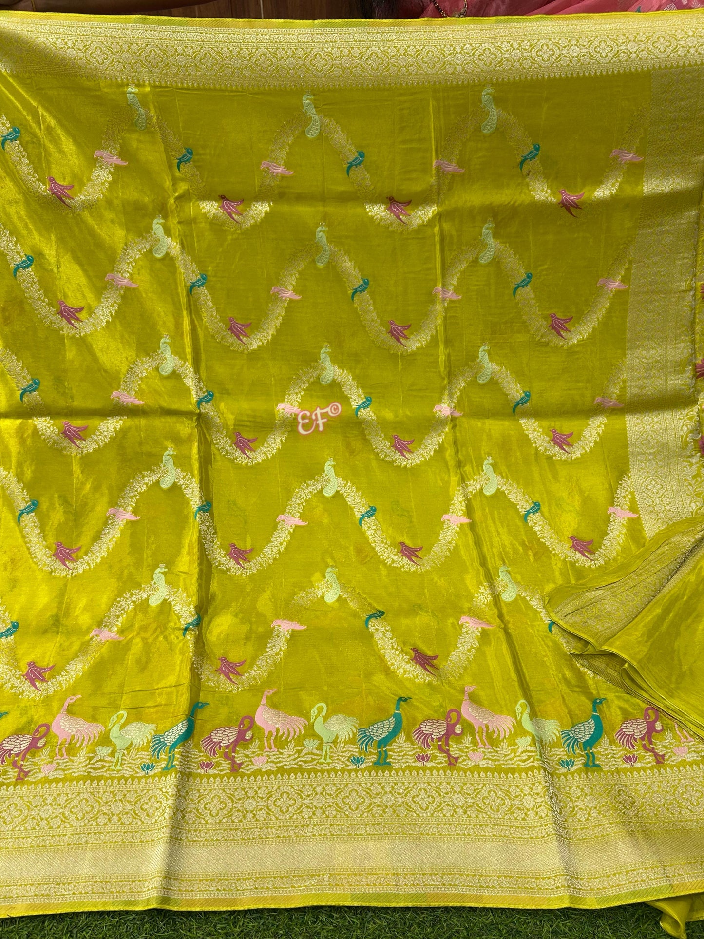 Pure and Lightweight Handloom Victoria Crape Silk Sarees