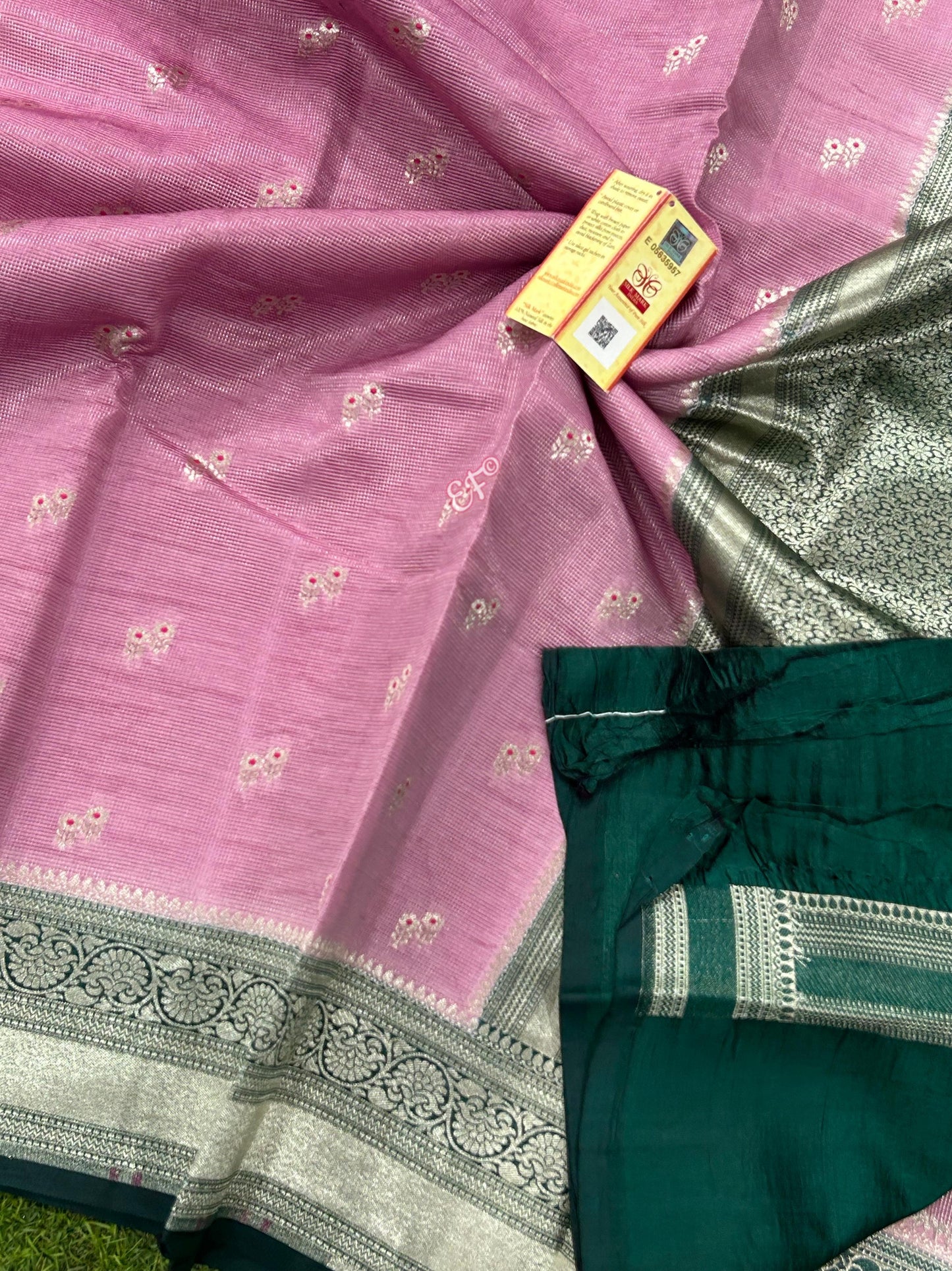 Exclusive Pure Handloom Banarasi Iktara Green Mango Pattu Sarees