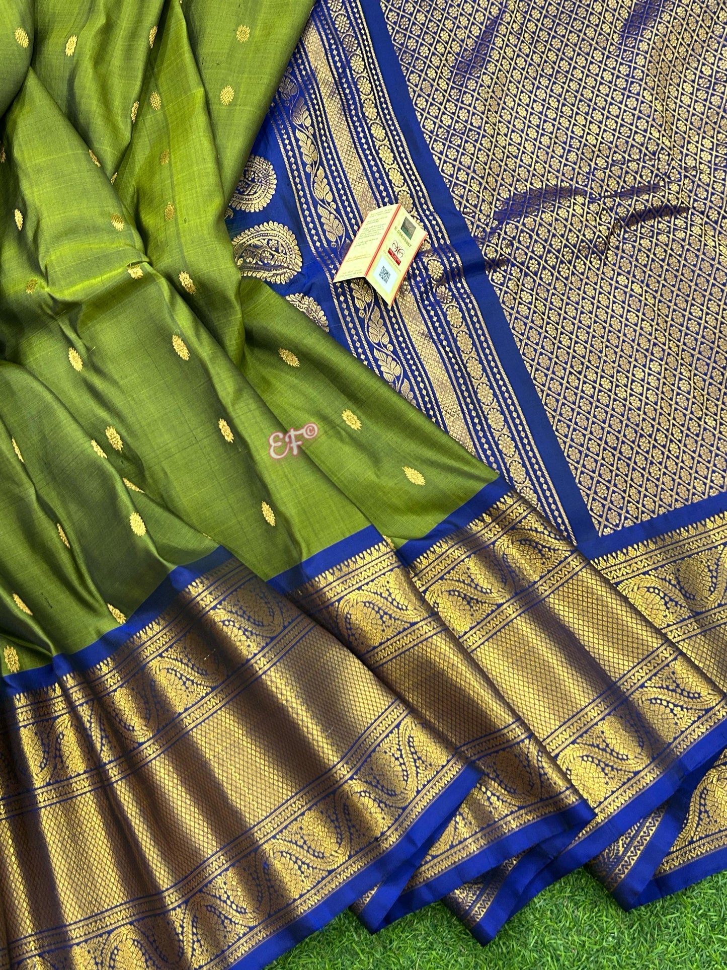 Bridal and Traditional Pure Handloom Double Warp Gadwal Pattu Sarees