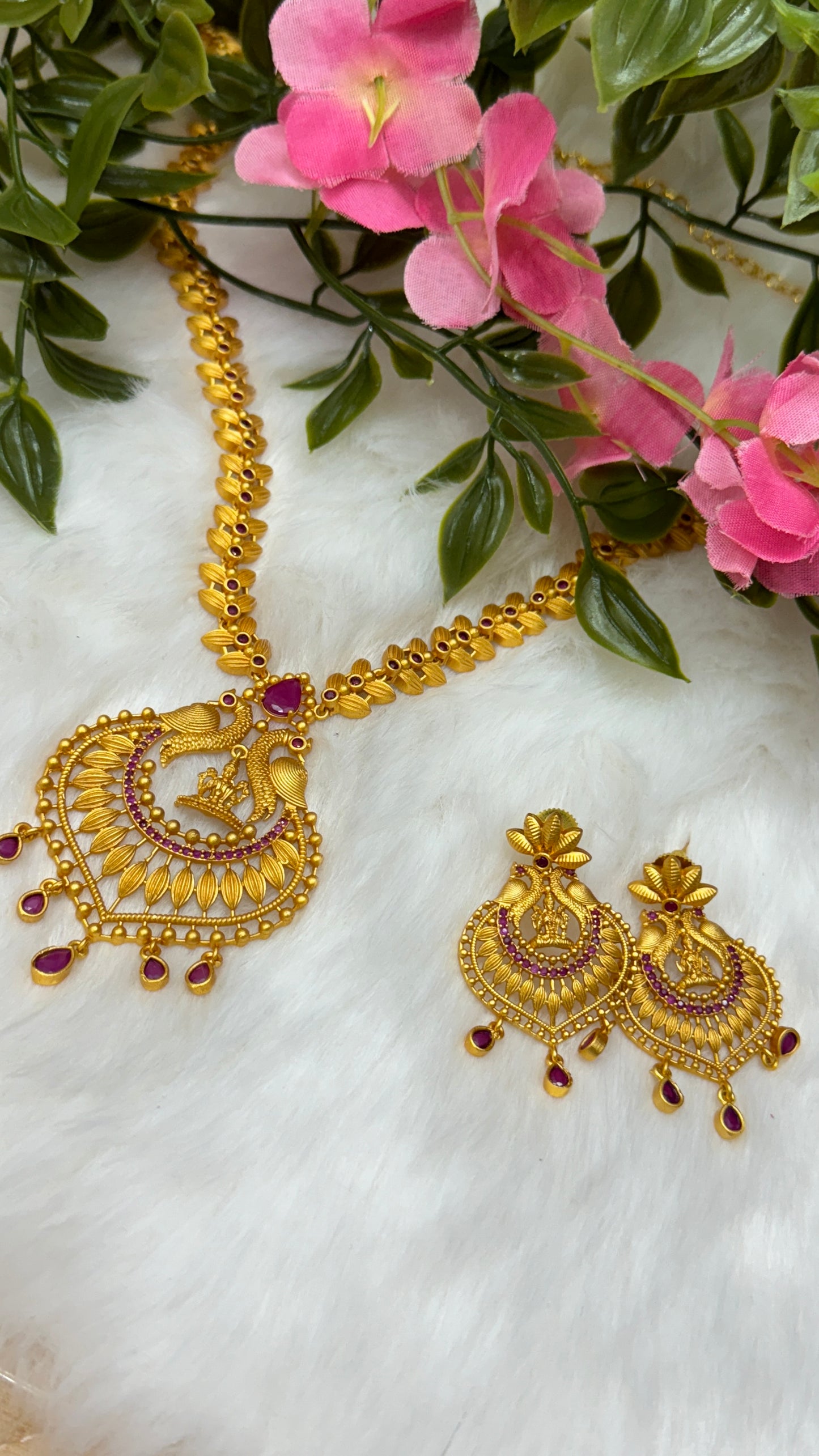 Beautiful and Exquisite Haram jewelry