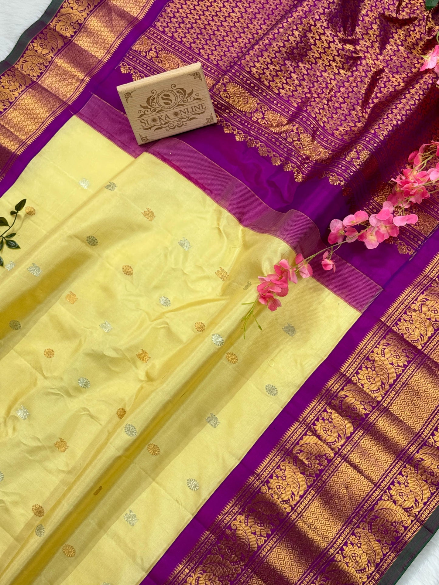 Beautiful and Elegant Pure Handloom Gadwal Silk Sarees