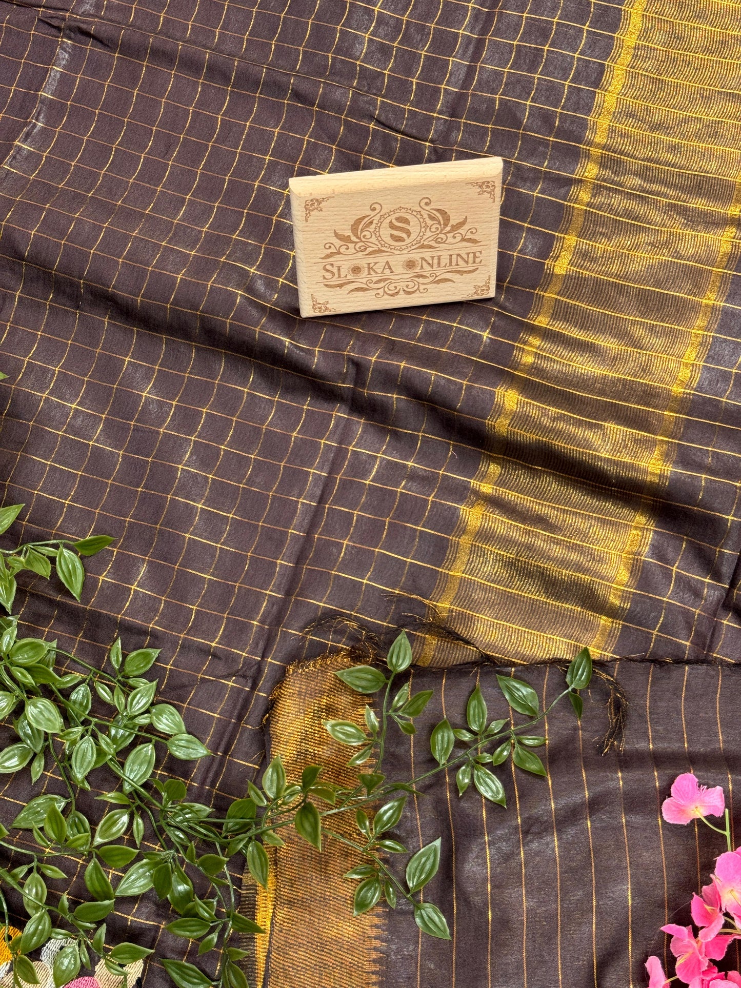 Beautiful and Elegant Mangalagiri Linen Silk Saree